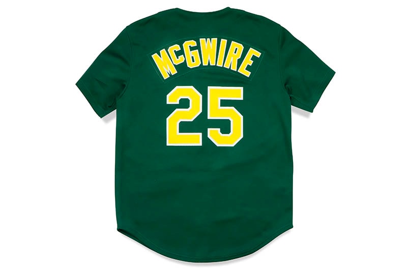 レア　Athletics McGwire 25 ユニフォーム 1997年モデル レア Athletics McGwire 25 ユニフォーム 1997年モデル - メルカリ