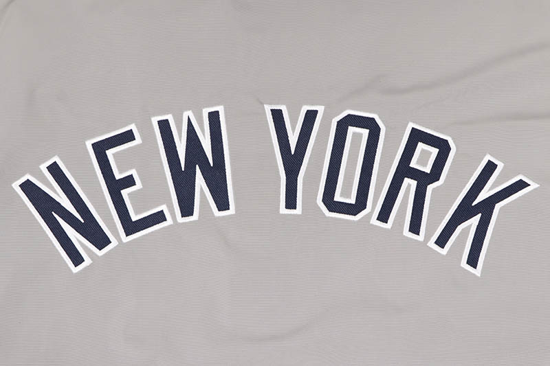 JH Design NEW YORK YANKEES AUTHENTIC STRIPES ZIP JACKET (YAN9N3UNI3:GRY-NVY)