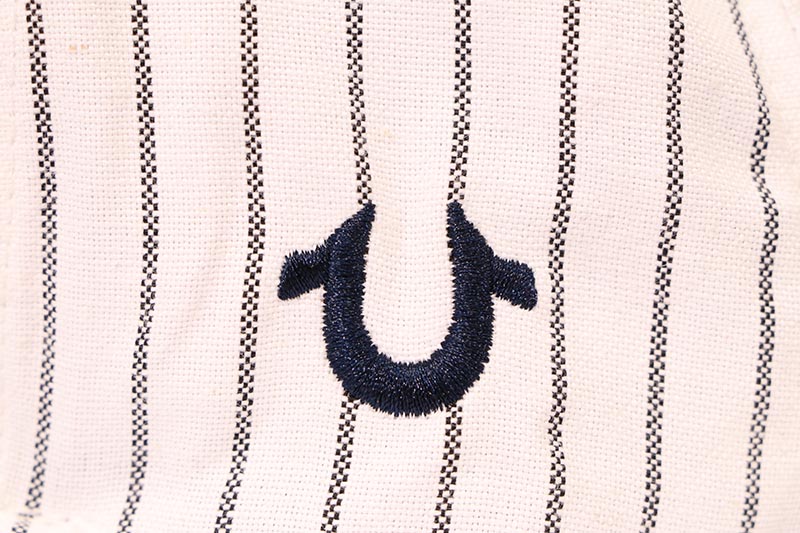 TRUE RELIGION TRUE RELIGION STRIPED BASEBALL CAP (TR2915:WHITE/BLUE)