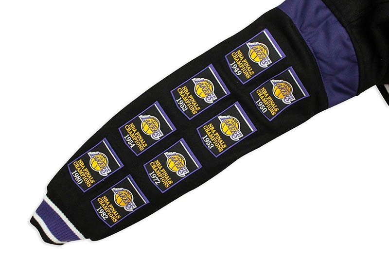 JH Design LA LAKERS 17-TIMES NBA FINALS CHAMPIONS REVERSIBLE JACKET (LAK103BAN0:BLACK)