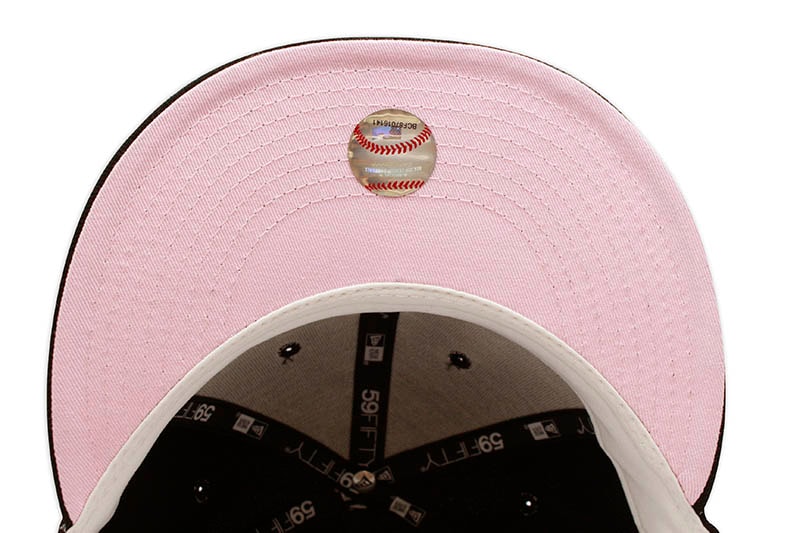 NEW ERA CHICAGO WHITE SOX 59FIFTY FITTED CAP (PINK UNDER VISOR/BLACK)