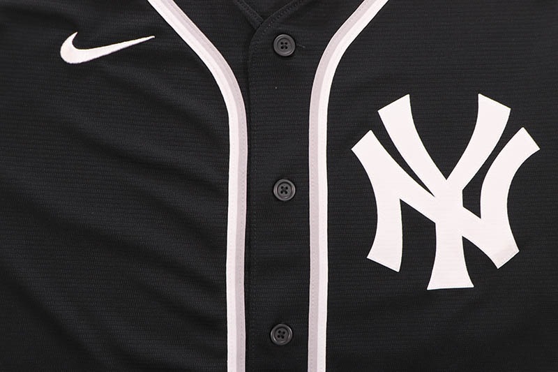 NIKE NEW YORK YANKEES TEAM CARBON REPLICA JERSEY (RP26-0HM3-NK-JJ9:BLACK)