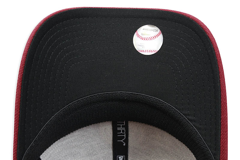 NEW ERA PHILADELPHIA PHILLIES TEAM CLASSIC 39THIRTY STRETCH FIT CAP (BURGUNDY)