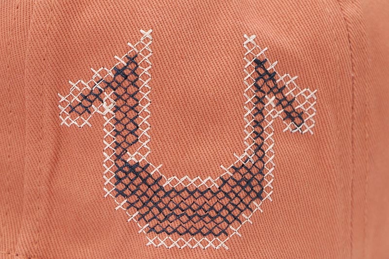 TRUE RELIGION CROSS STITCH WESTERN CAP (TR2945:CARAMEL CAFE/BLACK)