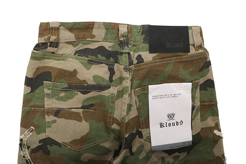 KLOUD9 SPIDER RHINESTONE CAMO SHORTS (S26130:WOODLAND CAMO)