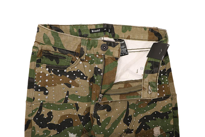 KLOUD9 RHINESTONE DOUBLEKNEE SHORTS (S26136:WOODLAND CAMO)