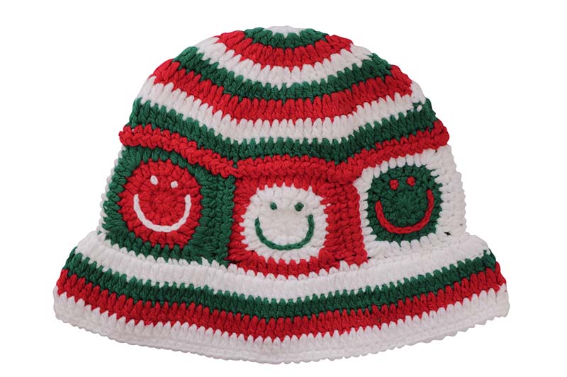 CROCHET HAT (H24659:WHITE GREEN RED)