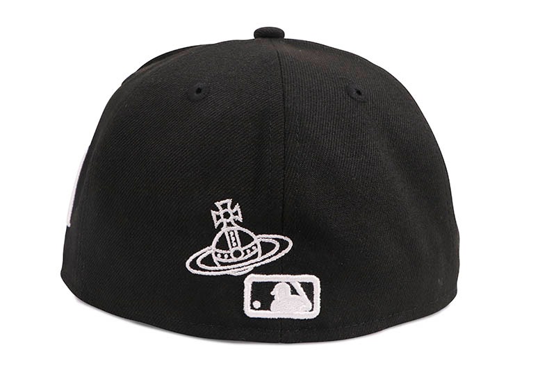 HATS LA VIVI FITTED (BLACK) | Category,HEAD GEAR,FITTED CAP 