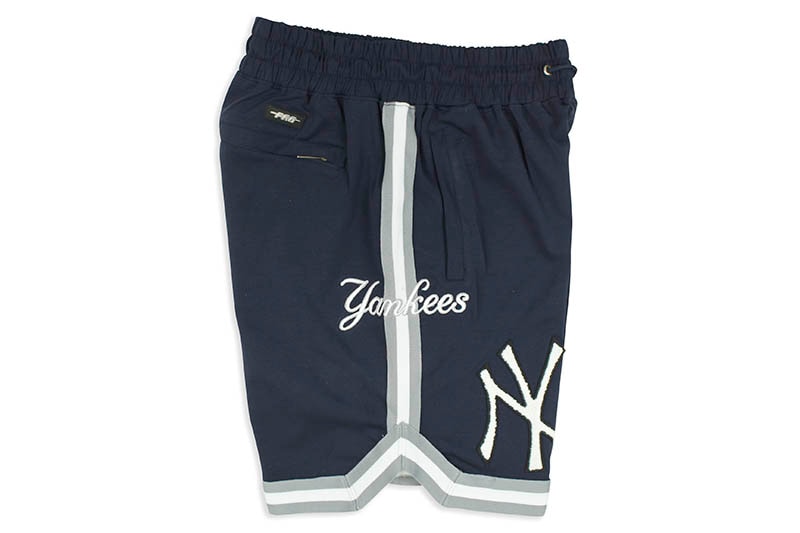 PRO STANDARD NEW YORK YANKEES TEAM SHORTS (LNY330785:MIDNIGHT NAVY)
