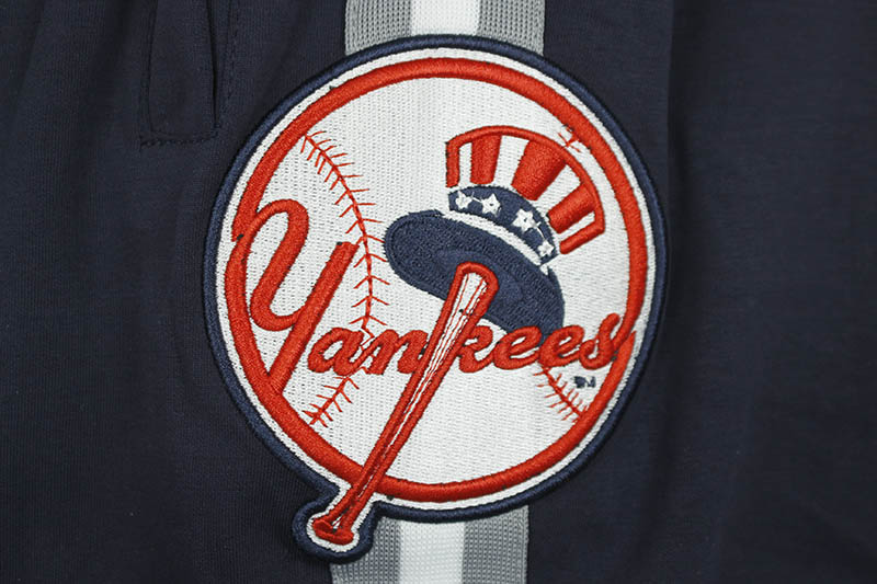 PRO STANDARD NEW YORK YANKEES TEAM SHORTS (LNY330785:MIDNIGHT NAVY)