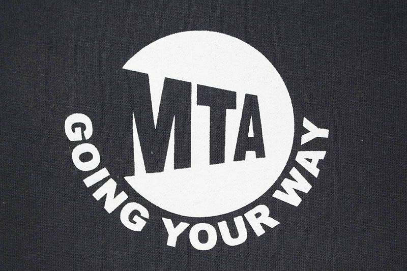MTA "WHEN I MOVE YOU MOVE JUST LIKE THAT" T-SHIRT (NAVY)