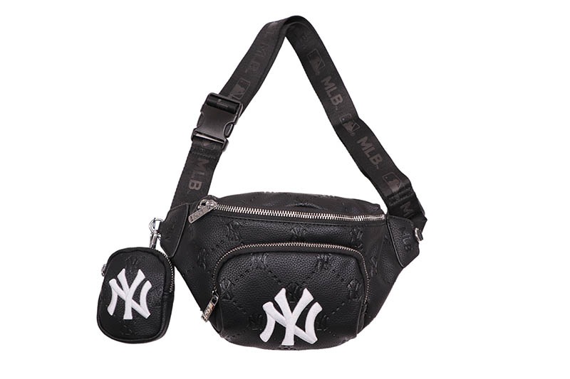 MLB X MONTANA WEST NEW YORK YANKEES BODY BAG (MLB-NY20-320BK)