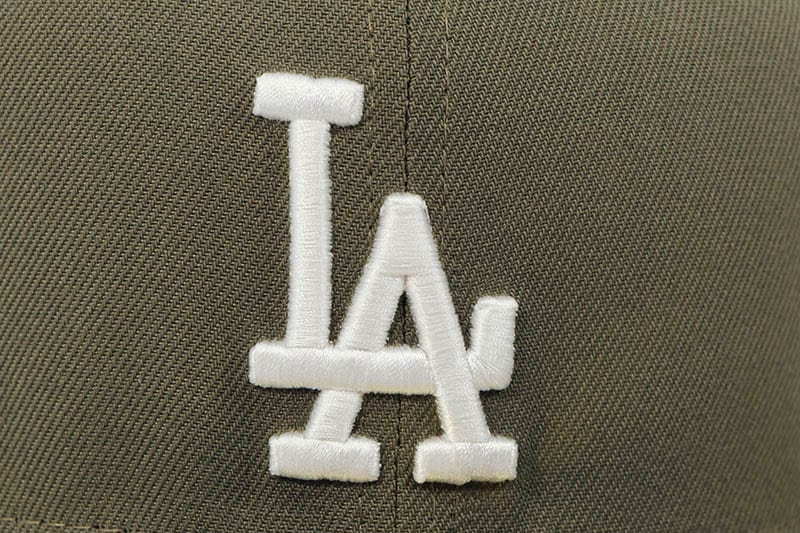 NEW ERA LOS ANGELES DODGERS 59FIFTY FITTED CAP (2024 WORLD SERIES CHAMPIONS SIDE PATCH/GREY UNDER VISOR/OLIVE)