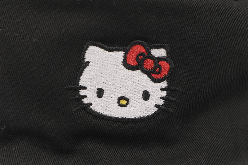 NEW ERA KID'S HELLO KITTY REVERSIBLE BUCKET HAT (BLACK) 14348591