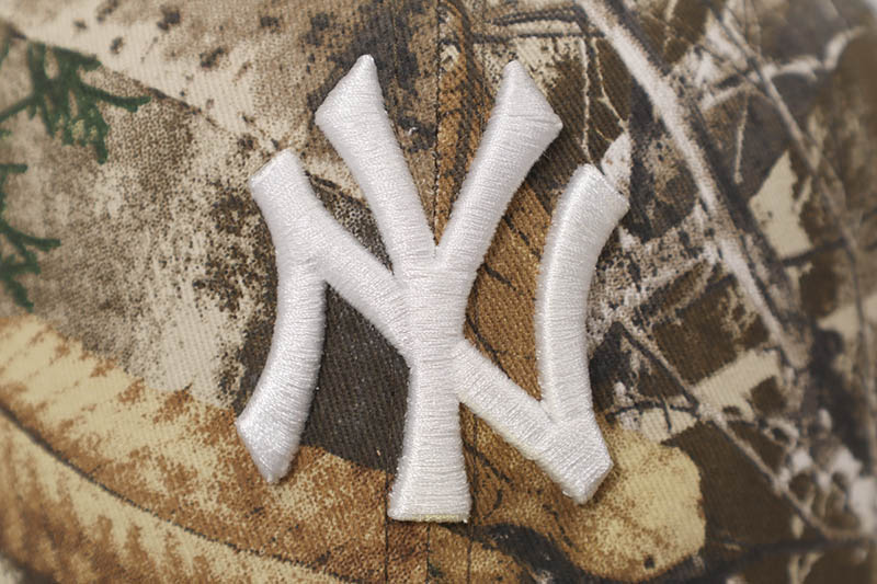 NEW ERA NEW YORK YANKEES 59FIFTY FITTED CAP (1927 WORLD SERIES SIDE PATCH/GREY UNDER VISOR/REALTREE CAMO) 14730499