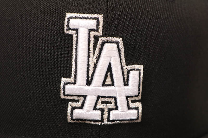 NEW ERA LOS ANGELES DODGERS 9FIFTY SNAPBACK CAP (2025 TOKYO SERIES CHERRY BLOSSOM SIDE PATCH/GREY UNDER VISOR/BLACK)