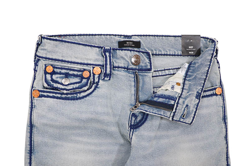 TRUE RELIGION RICKY FRAYED HEM ROPE STITCH FLAP SHORT (110409