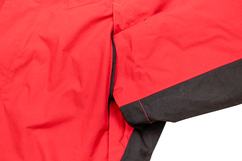 THE NORTH FACE LONE PEAK TRICLIMATE JACKET (TNF RED/TNF BLACK)