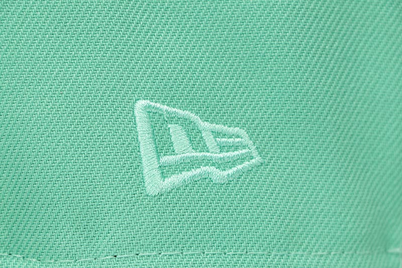 NEW ERA NEW YORK YANKEES 59FIFTY FITTED CAP (YANKEE STADIUM SIDE PATCH/GREY UNDER VISOR/MINT NAVY) 14693467