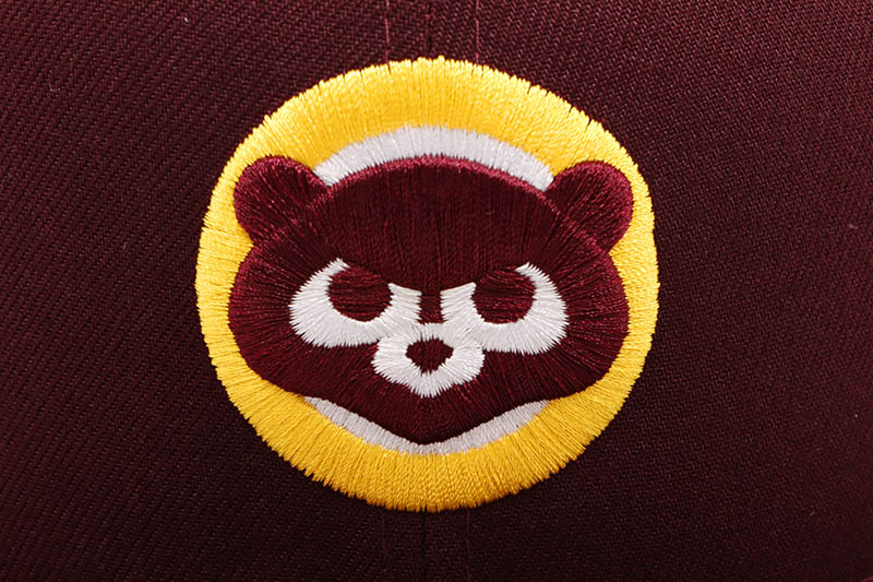 NEW ERA CHICAGO CUBS 59FIFTY FITTED CAP (WRIGLEY FIELD CUSTOM SIDE PATCH/A GOLD UNDER VISOR/MAROON)