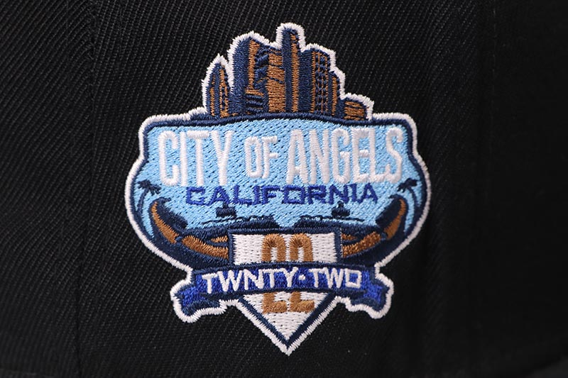 TWNTY TWO LA CITY OF ANGELS SNAPBACK CAP (BLACK)