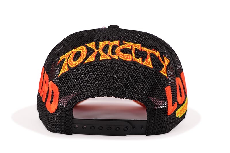 TOXICITY X DSMSD BY MOUR CAP LOVE HARD TRUCKER HAT (BLACK)