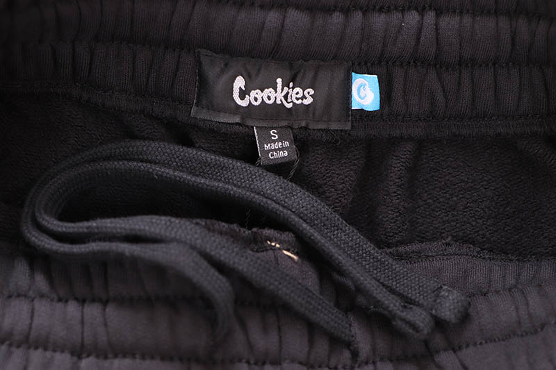 COOKIES NEW MONEY BIG C FLEECE SHORTS (BLACK) CM262BKS05