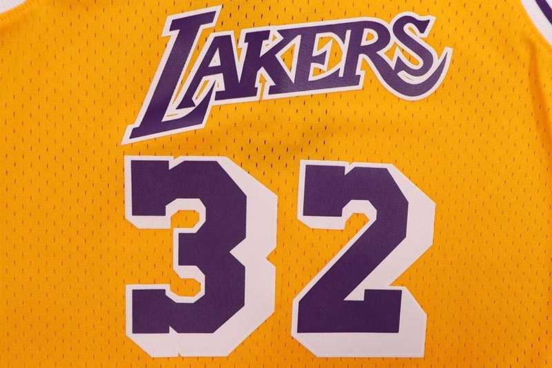MITCHELL & NESS WOMEN'S SWINGMAN JERSEY (LOS ANGELES LAKERS/MAGIC JOHNSON/#32/1984:YELLOW) NNBJEL18120-LAL84EJH