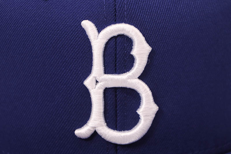 NEW ERA BROOKLYN DODGERS 9FIFTY SNAPBACK CAP (JACKIE ROBINSON SIDE PATCH/GREEN UNDER VISOR/DARK ROYAL)
