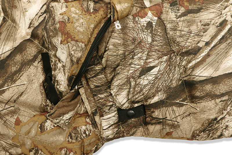 THE NORTH FACE 1996 RETRO NUPTSE JACKET (NF0A3C8D/047:KELP TAN FOREST FLOOR FLOOR PRINT)