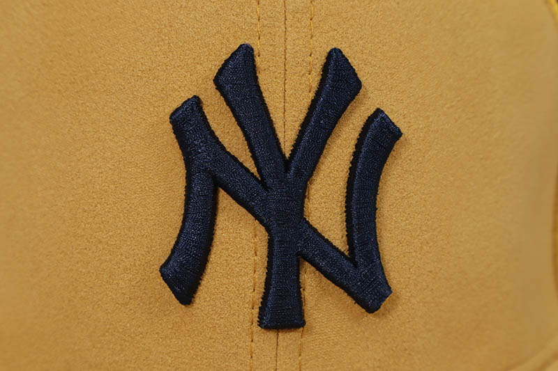 NEW ERA NEW YORK YANKEES 59FIFTY DOG EAR FITTED CAP (BRASS EYELETS TAN STITCHING/GREEN UNDER VISOR/CAMEL SUEDE)