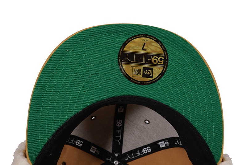 NEW ERA NEW YORK YANKEES 59FIFTY DOG EAR FITTED CAP (BRASS EYELETS TAN STITCHING/GREEN UNDER VISOR/CAMEL SUEDE)
