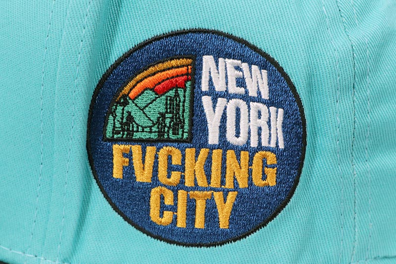 TWNTY TWO NYロゴ スナップバック グリーン×オレンジ TWNTY TWO NY FVCKING CITY SNAPBACK CAP (EMERALD GREEN/NAVY