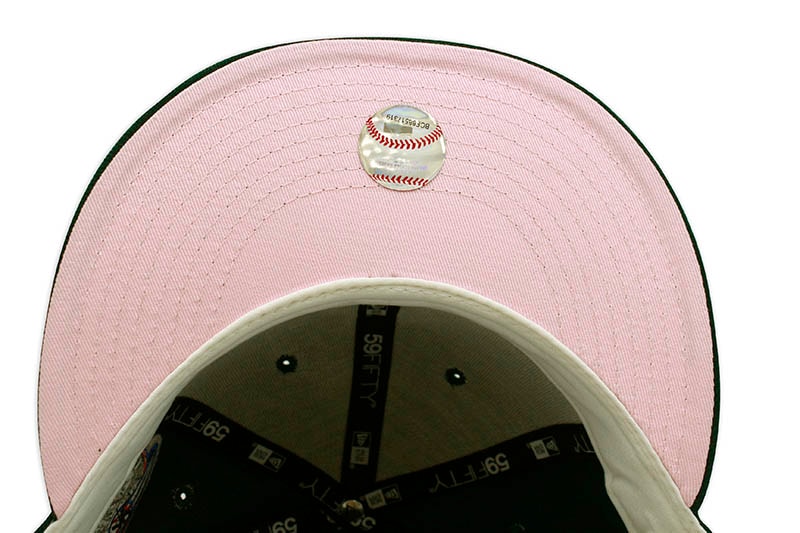 NEW ERA NEW YORK YANKEES 59FIFTY FITTED CAP (2000 SUBWAY SERIES SIDE PATCH/PINK UNDER VISOR/DARK GREEN)