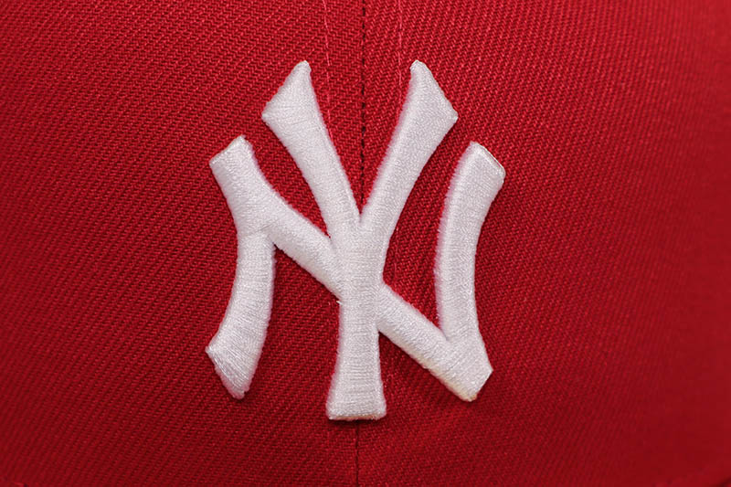 NEW ERA NEW YORK YANKEES 59FIFTY FITTED CAP (SCARLET/WHITE) 14525200