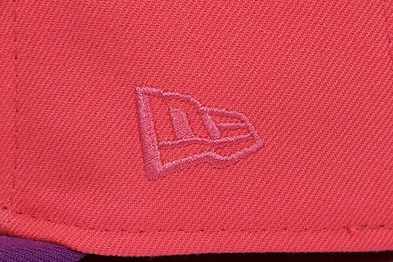 NEW ERA NEW YORK YANKEES 59FIFTY FITTED CAP (1999 WORLD SERIES CUSTOM SIDE PATCH/GREY UNDER VISOR/LAVA RED SPARKLING GRAPE)