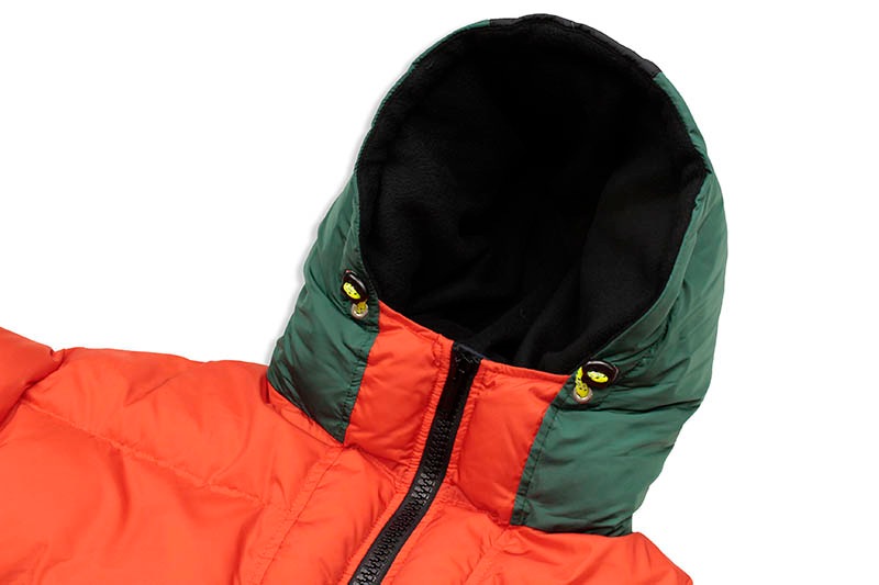 ICEBERG BADGE DOWN JACKET (RED/NAVY/GREEN)