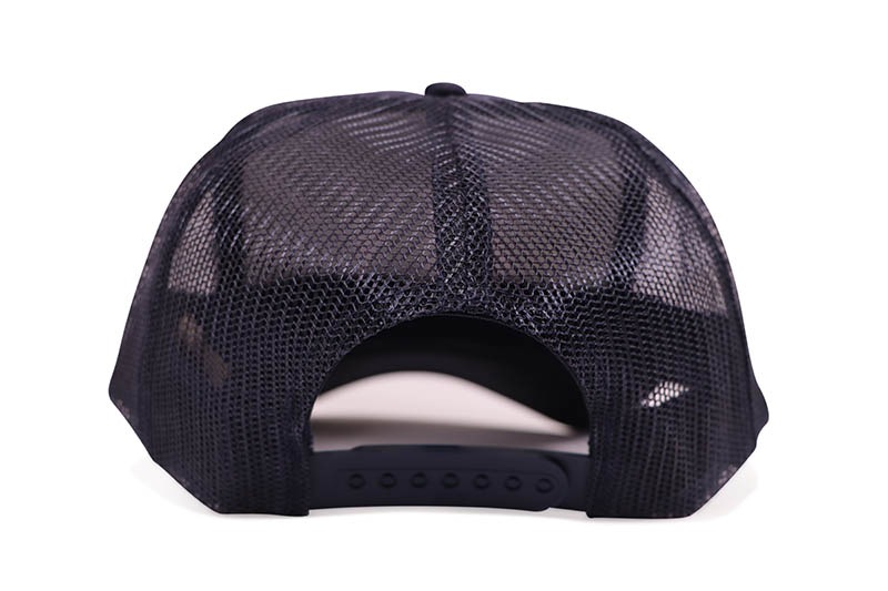 oMA STUDIOS NY TRUCKER HAT (NAVY)