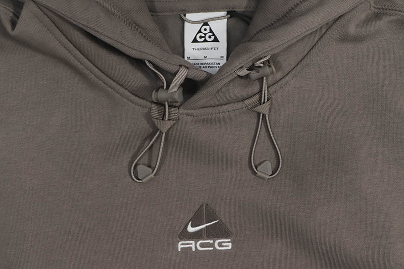 NIKE ACG THERMA-FIT FLEECE PULLOVER HOODIE (DH3087-040:OLIVE  GREY/IRONSTONE)-GROW AROUND