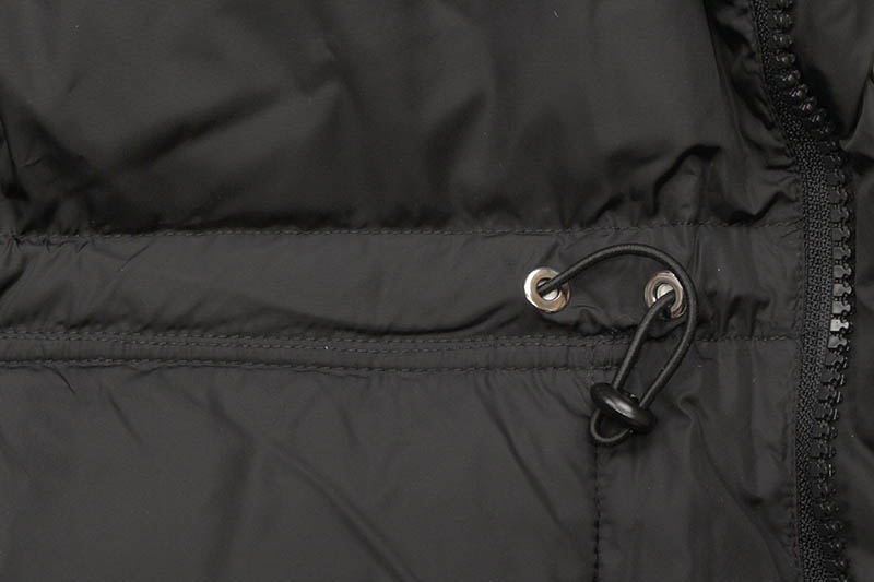 ICEBERG SLEEVE LOGO DOWN COAT (BLACK)