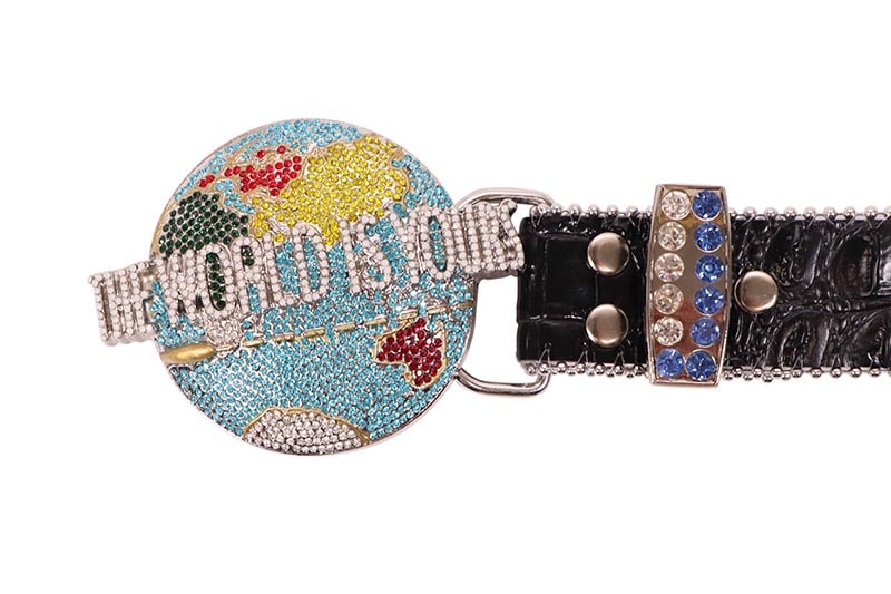 【Z18894】ワールドイズユアーズ