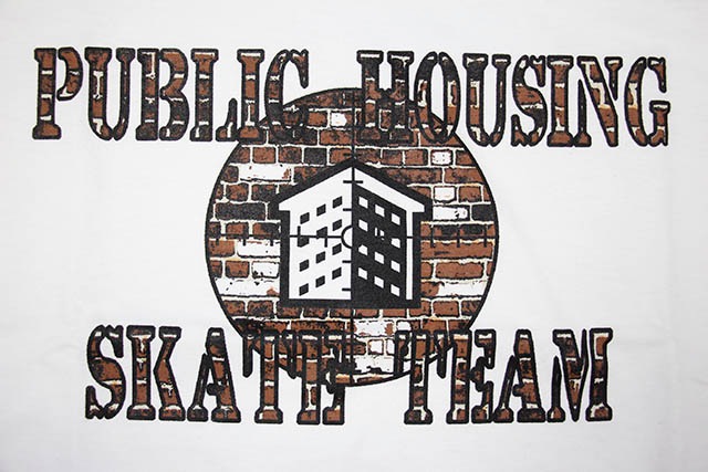 PUBLIC HOUSING SKATE TEAM BRICK LOGO T-SHIRT (WHITE)