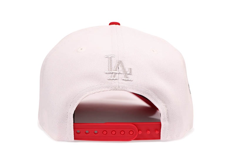 NEW ERA LOS ANGELES DODGERS 9FORTY AF ADJUSTABLE CAP (BACK TO BACK WORLD SERIES SIDE PATCH/RED UNDER VISOR/WHITE)