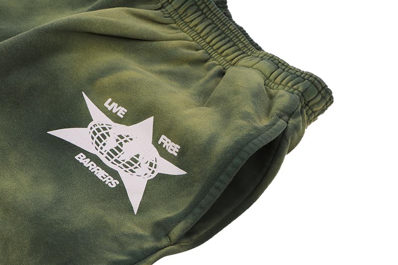 BARRIERS FORT GREEN SWEAT SHORTS