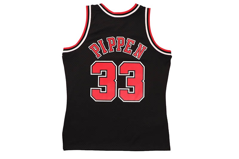MITCHELL & NESS SWINGMAN JERSEY (CHICAGO BULLS/ALTERNATE/SCOTTIE PIPPEN/#33/1997-98)  SMJYGS18151-CBUBLCK97SPI