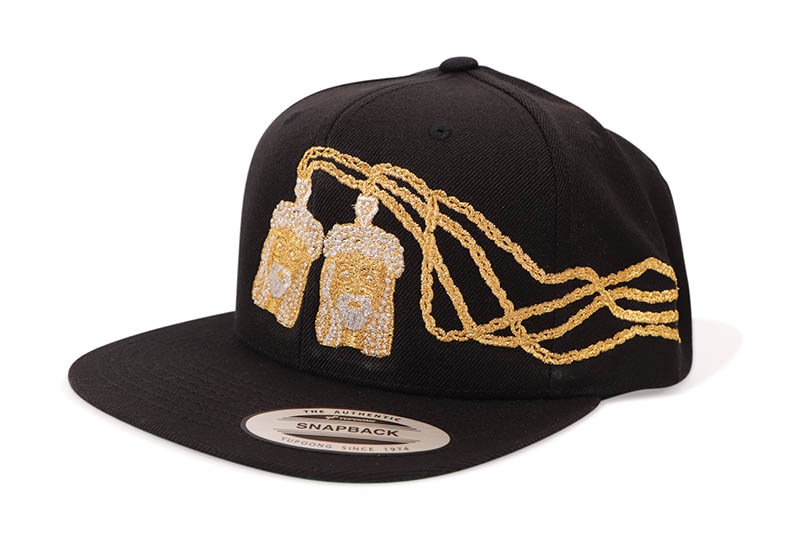 CLASSIC MATERIAL NY CUBANS WITH THE JESUS SNAPBACK CAP (BLACK)