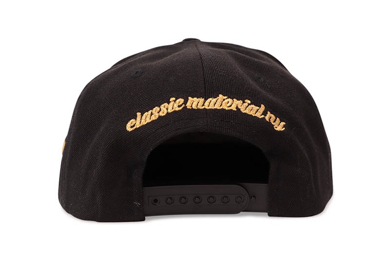 CLASSIC MATERIAL NY CUBANS WITH THE JESUS SNAPBACK CAP (BLACK