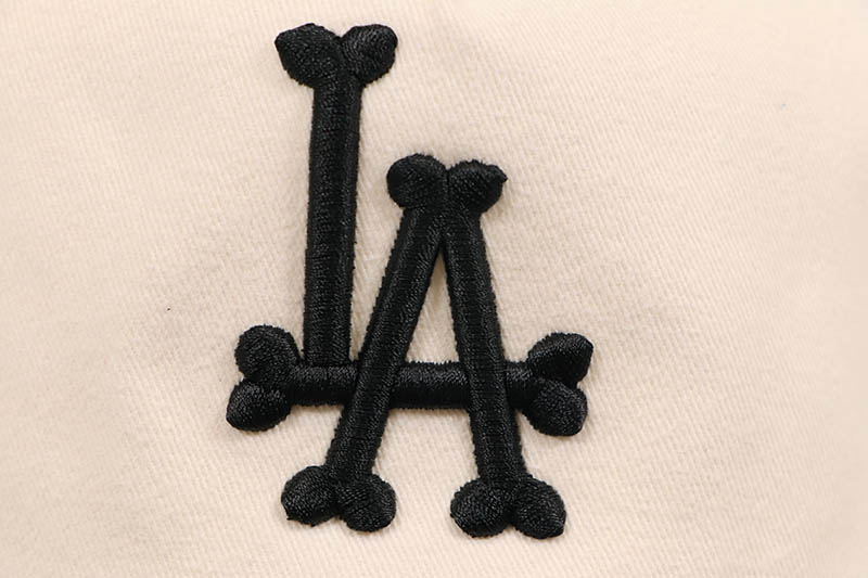 oMA STUDIOS LA BONES HAT (COOKIES & CREAM)