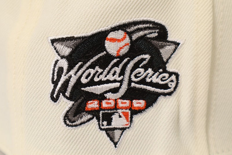 NEW ERA NEW YORK METS 59FIFTY FITTED CAP (2000 WORLD SERIES SIDE PATCH/GREY UNDER VISOR/CREAM BLACK) 70899056