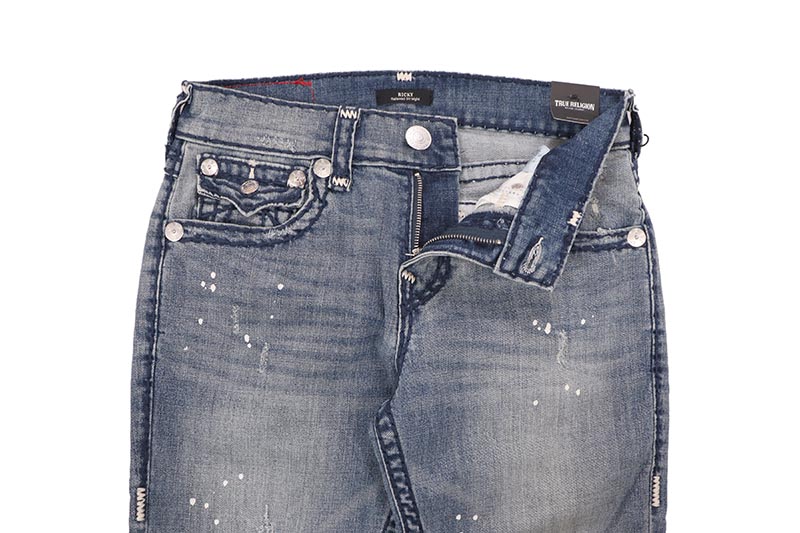 TRUE RELIGION RICKY SUPER T TRIPLE HORSESHOE STRAIGHT JEAN (109221:MEDIUM WASH WITH RIPS)